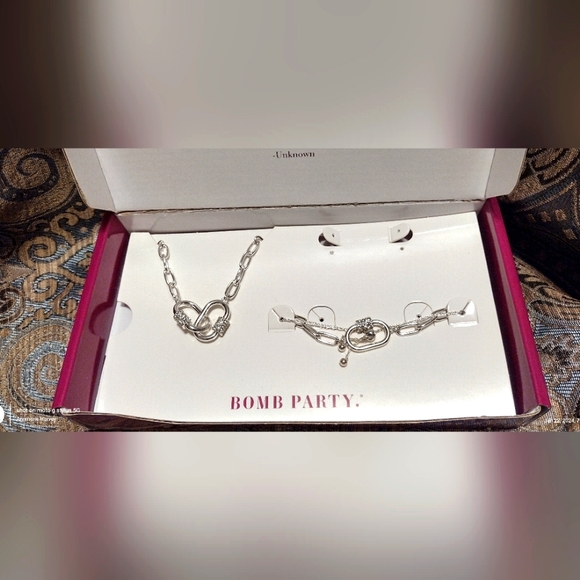 Bombparty set - Picture 1 of 1